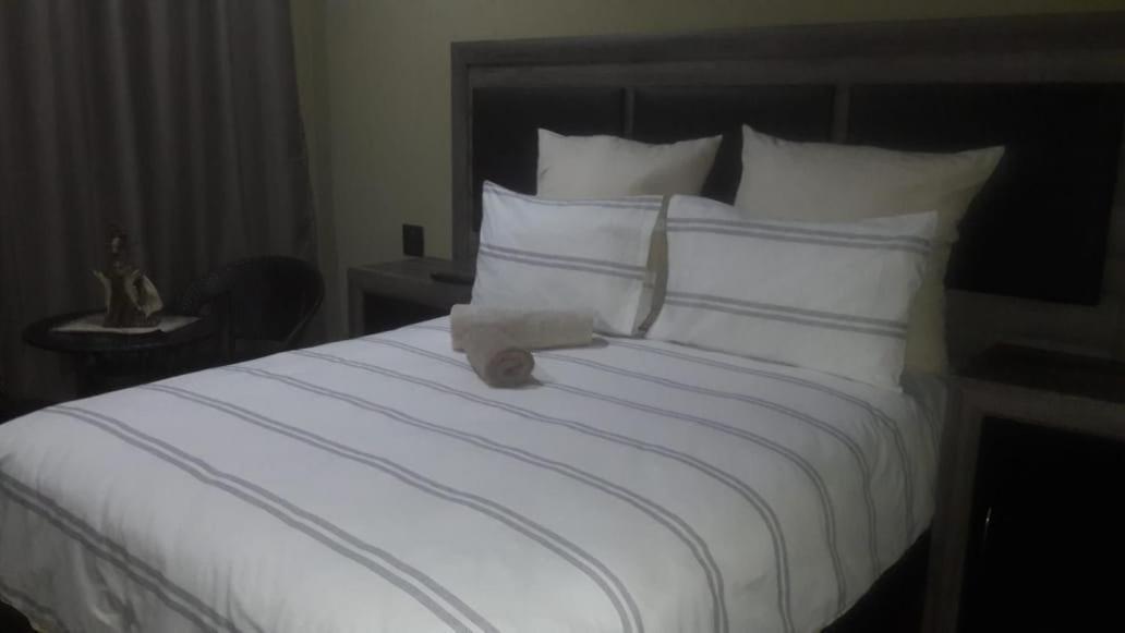 Authentic Bicycle Tours And Backpackers Hostel Soweto Kültér fotó
