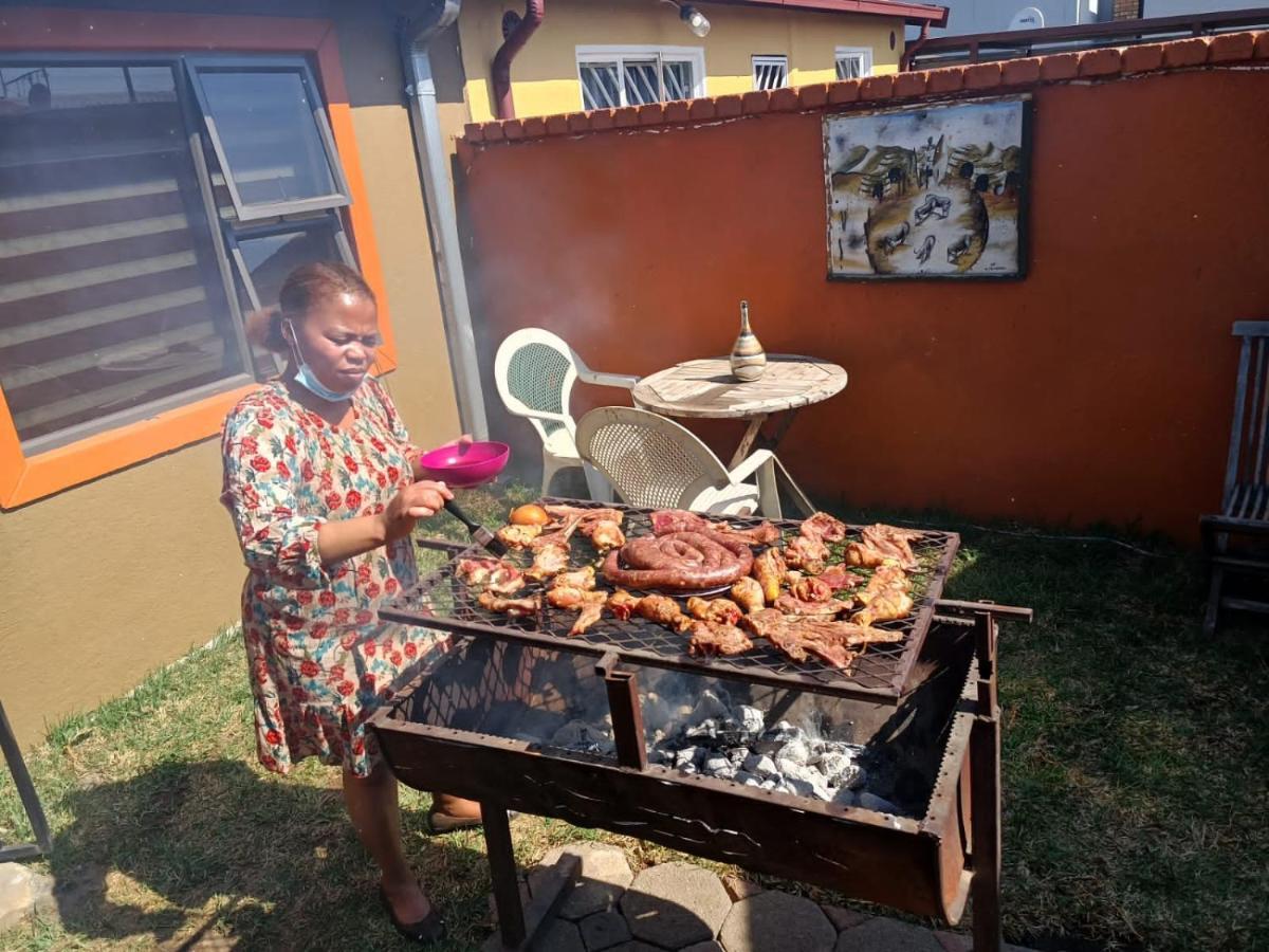 Authentic Bicycle Tours And Backpackers Hostel Soweto Kültér fotó