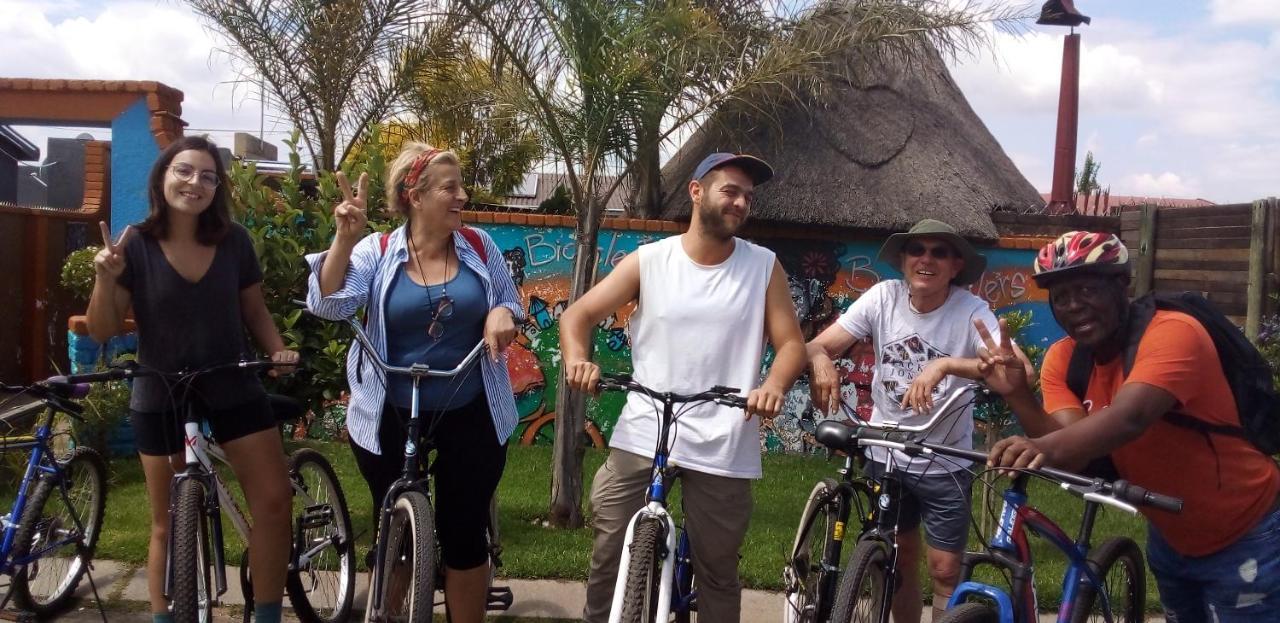 Authentic Bicycle Tours And Backpackers Hostel Soweto Kültér fotó