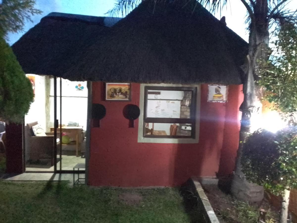Authentic Bicycle Tours And Backpackers Hostel Soweto Kültér fotó